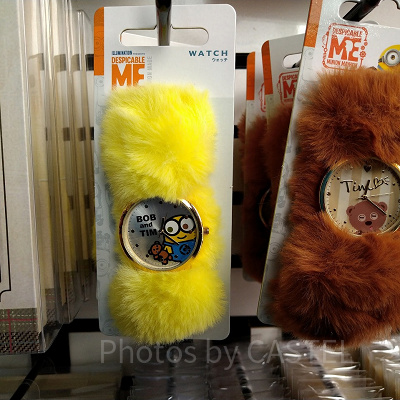ミニオンのふわふわ腕時計