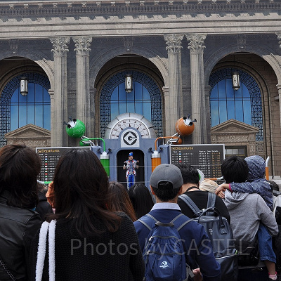 ミニオン・ハチャメチャ・ハチャメチャ・ワールドは後方でも見やすい