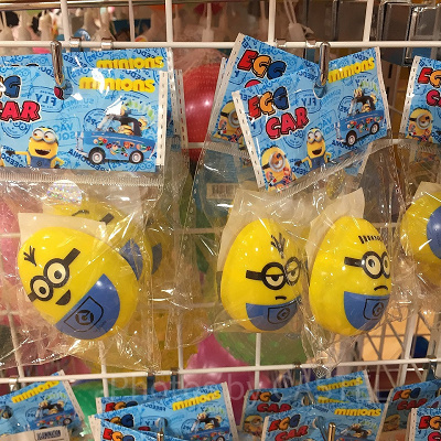 ミニオンズのたまごカー①／100均ショップ「ダイソー」