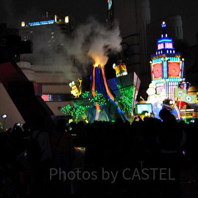 ミニオンズヒストリーのフロート／USJ新ナイトパレード