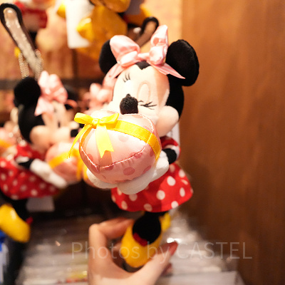 ミニーバースデーぬいぐるみバッジ（ディズニー誕生日グッズ2023）