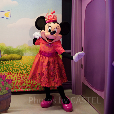 ミニーのスタイルスタジオ（春コスチューム）