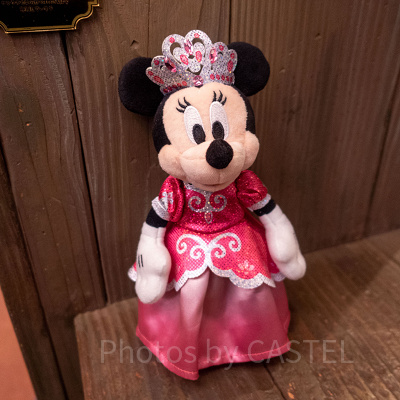 ミニーぬいぐるみバッジ（ディズニー・プリンセス・デイズ）