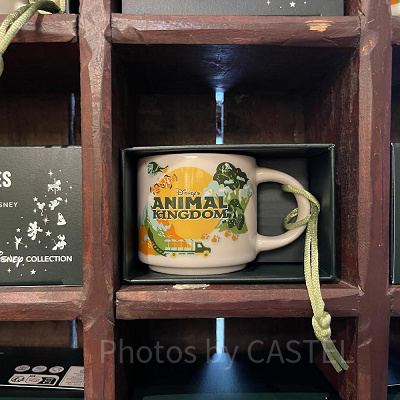 アニマルキングダムデザインのマグカップ型オーナメント