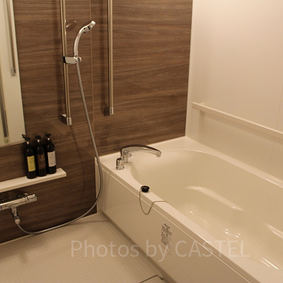 段差なし、スライドドアの浴室