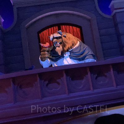 「美女と野獣“魔法のものがたり”」のアトラクションは、撮影OK