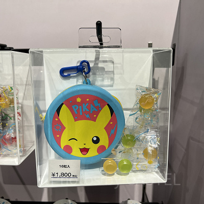ピカチュウのポーチ入りキャンディ