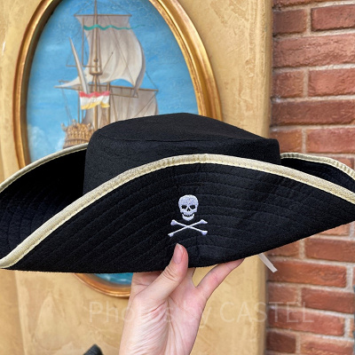 パイレーツ・オブ・カリビアングッズ：ドクロ柄の帽子