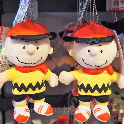 ぬいぐるみキーチェーン（チャーリーブラウン）