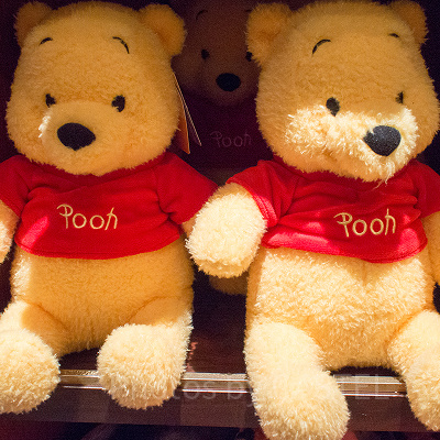 プーさんモコモコぬいぐるみ（Mサイズ）