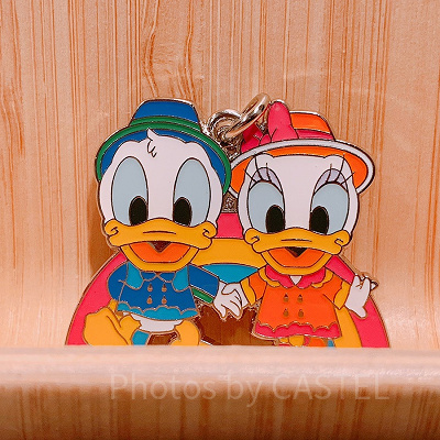 雨の日限定ピンバッジ