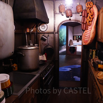 再現されたタイガーモスの厨房
