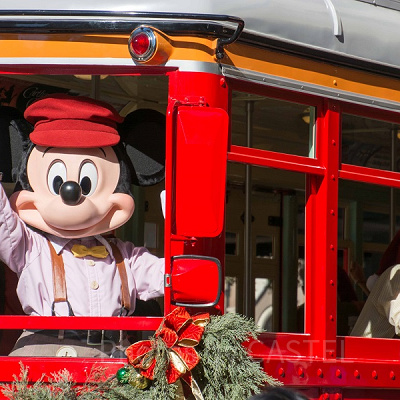 レッドカー・トロリー・ニュース・ボーイズ