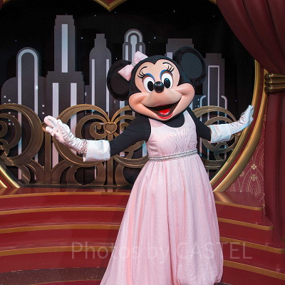 レッドカーペットドリームス（ハリウッドスタジオ・室内）<br /> 設定：16㎜ SS1/25 F5.0 ISO200