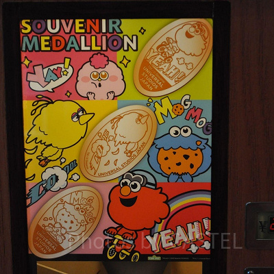 ロデオ・ドライブ・スーベニア：マンスリーメダリオン