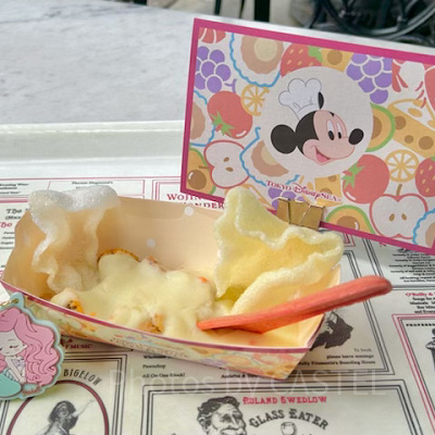 ホタテ貝のマッシュポテト、シュリンプチップ添え