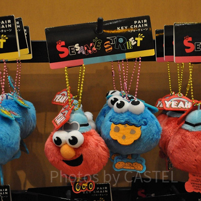 セサミストリートグッズ「POP EMOTION!」ペアキーチェーン