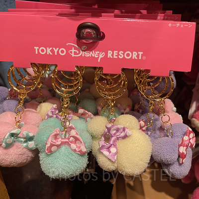 キーチェーン4個セット（ミニーグッズ）