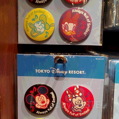 スマイルフェイス缶バッチ4個セット