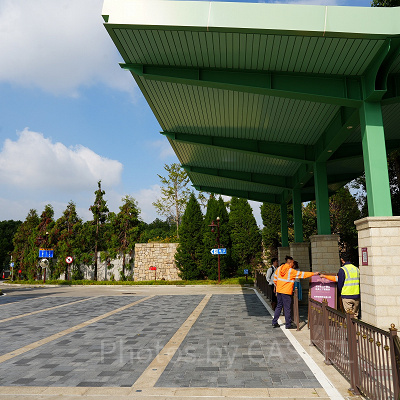 上海ディズニーホテル：ディズニータウン側パークエントランス付近にあるバス乗り場