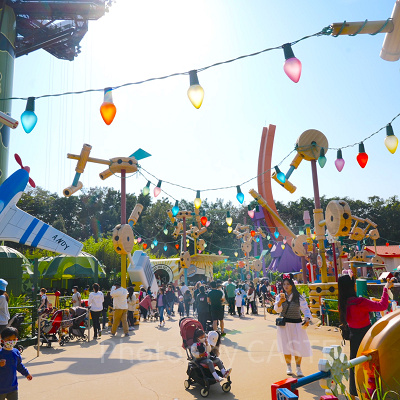 上海ディズニートイストーリーランド：香港にあるトイストーリーランド外観