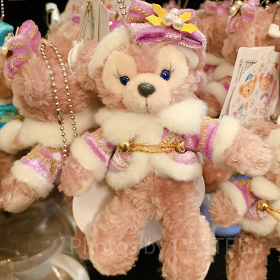 シェリーメイぬいぐるみバッジ（カラー・オブ・クリスマス）