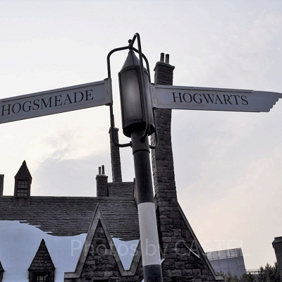 ハリーポッターエリアの看板／USJ