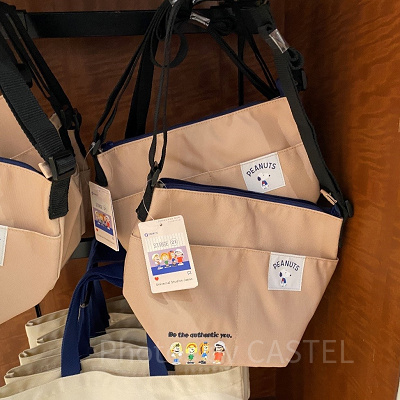 スヌーピーグッズ：ショルダーバック