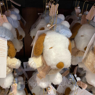 スヌーピーのぬいぐるみキーチェーン