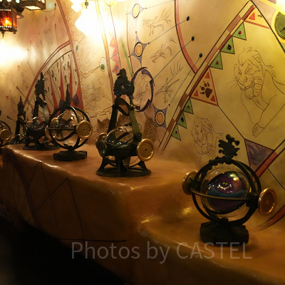 カリフォルニアアナハイムディズニーのアトラクション：ソーサラー・ワークショップ