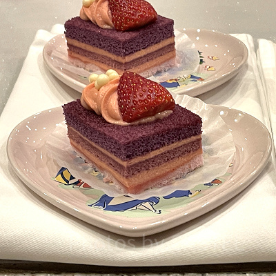 ストロベリークリームケーキ