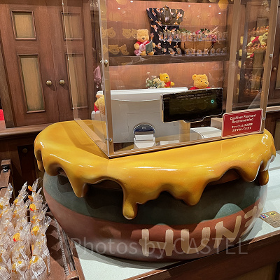 ショップ「プーさんコーナー」のレジ