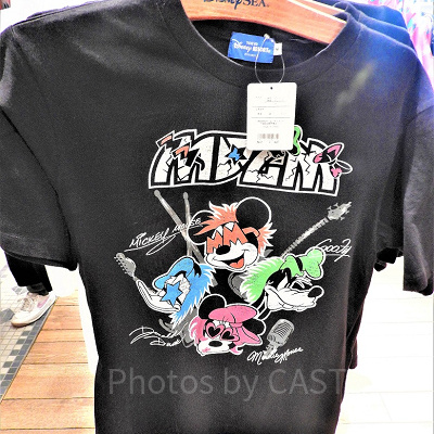 人気の４人が揃ったTシャツ