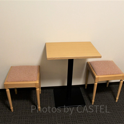 2人がけのテーブルセット