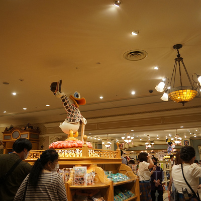 あのコンフェクショナリーがこんなにディスタンス