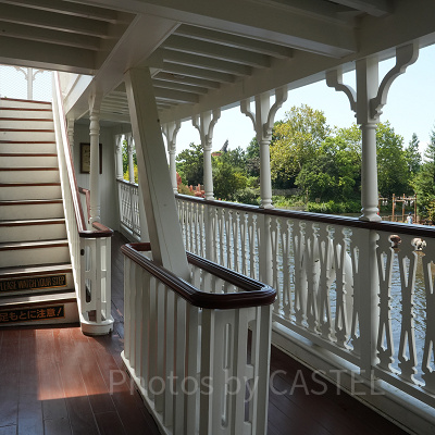 運行中にデッキの移動が可能です