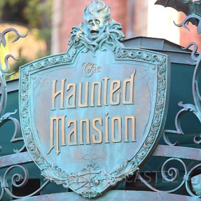 第1弾はホーンテッドマンション