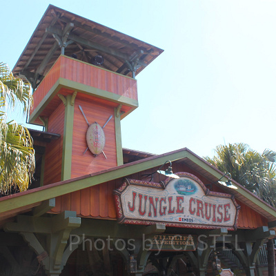 オレンジの入り口が目印です！