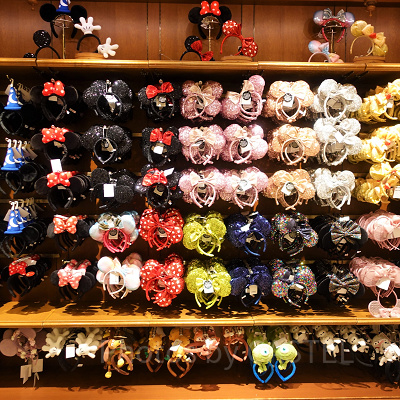 ワールドバザールにあるショップの様子