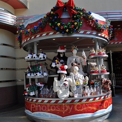 USJのカートでもウインターグッズが豊富に販売しています