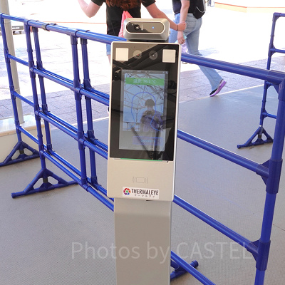 USJ入り口の検温器（ユニバーサル・シティウォーク側）