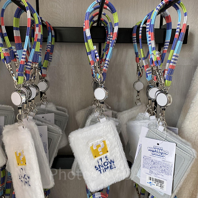 ハテナブロックのリール付きチケットホルダー／USJクリスマスグッズ 2022