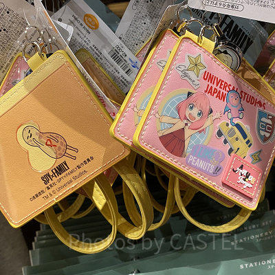 リール付きチケットホルダー