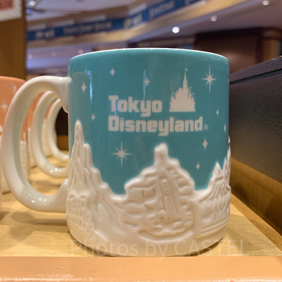 東京ディズニーランドデザインのマグカップ