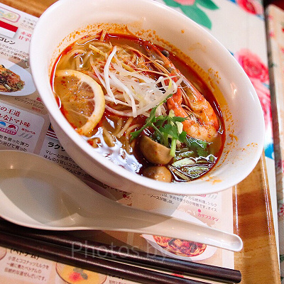 トムヤムクンヌードル（タイ）