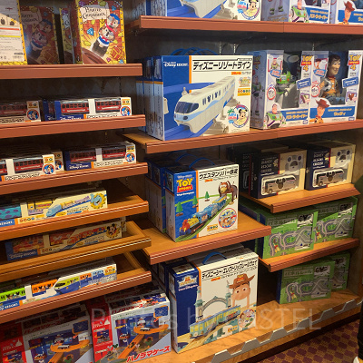 おもちゃ、光り物