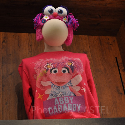 ユニバのセサミストリート「アビー」トレーナー