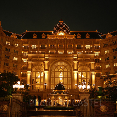 ホテルを利用して特典の15分前入園を