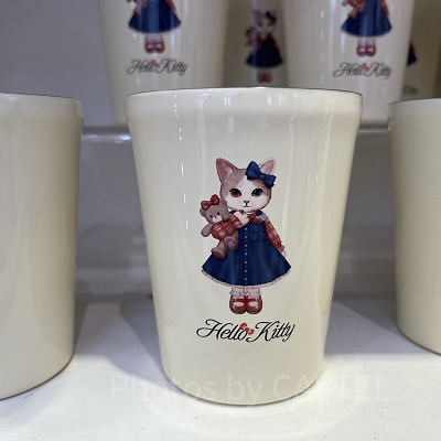 USJ/ハローキティのリアル猫コップ