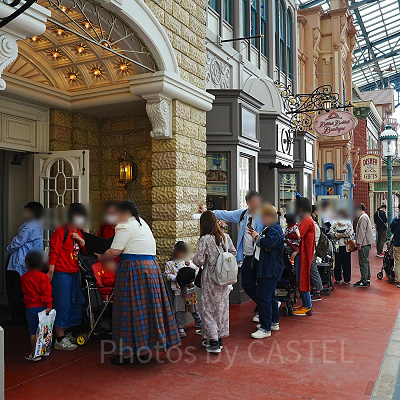 シルエットスタジオの待ち列の様子